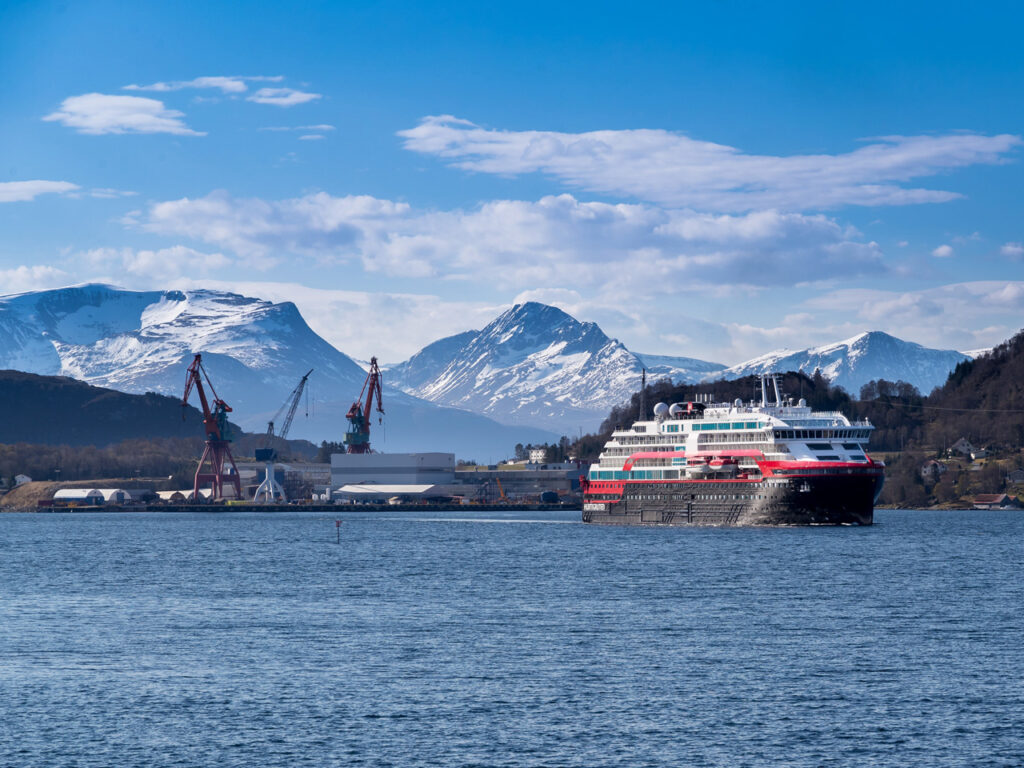 Premium Transfer Hurtigruten - Bergen
